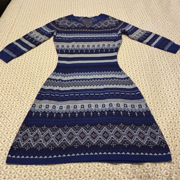Athleta Fara Fair Isle Sweater Dress Split V-Neck Blue Women Size Medium - Picture 10 of 15